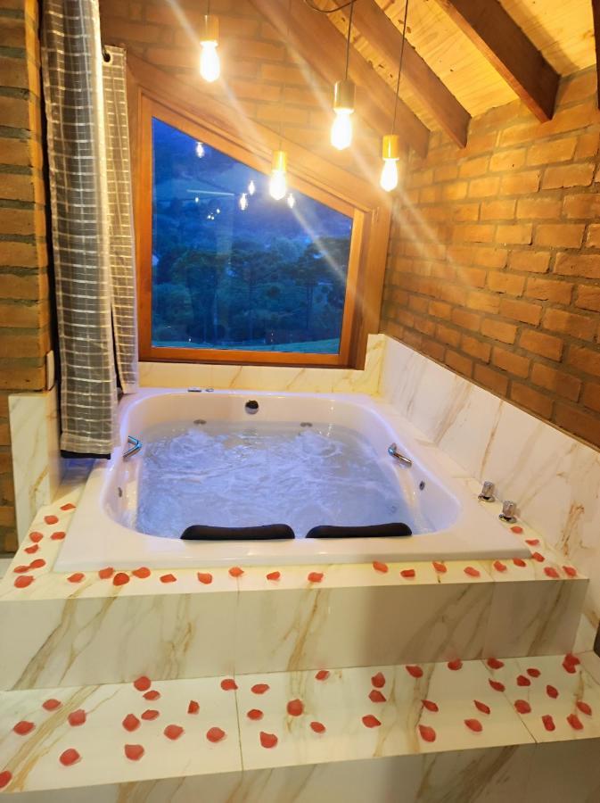 Superior Chalet,1475801836:JPEG